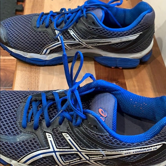 ASICS running shoes - Picture 5 of 7